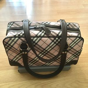 BURBERRY Pink Nova Check Shoulder Bag 💖